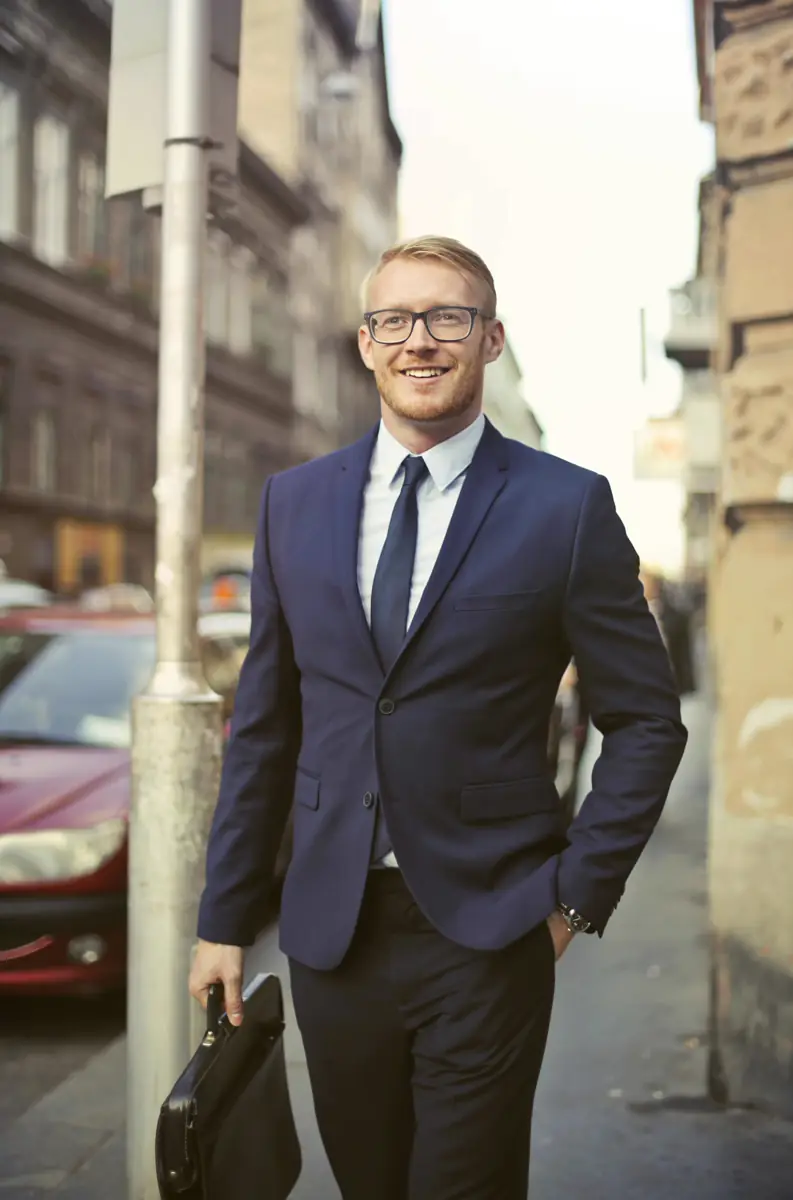 professional dating photo background 4 — natural lifestyle